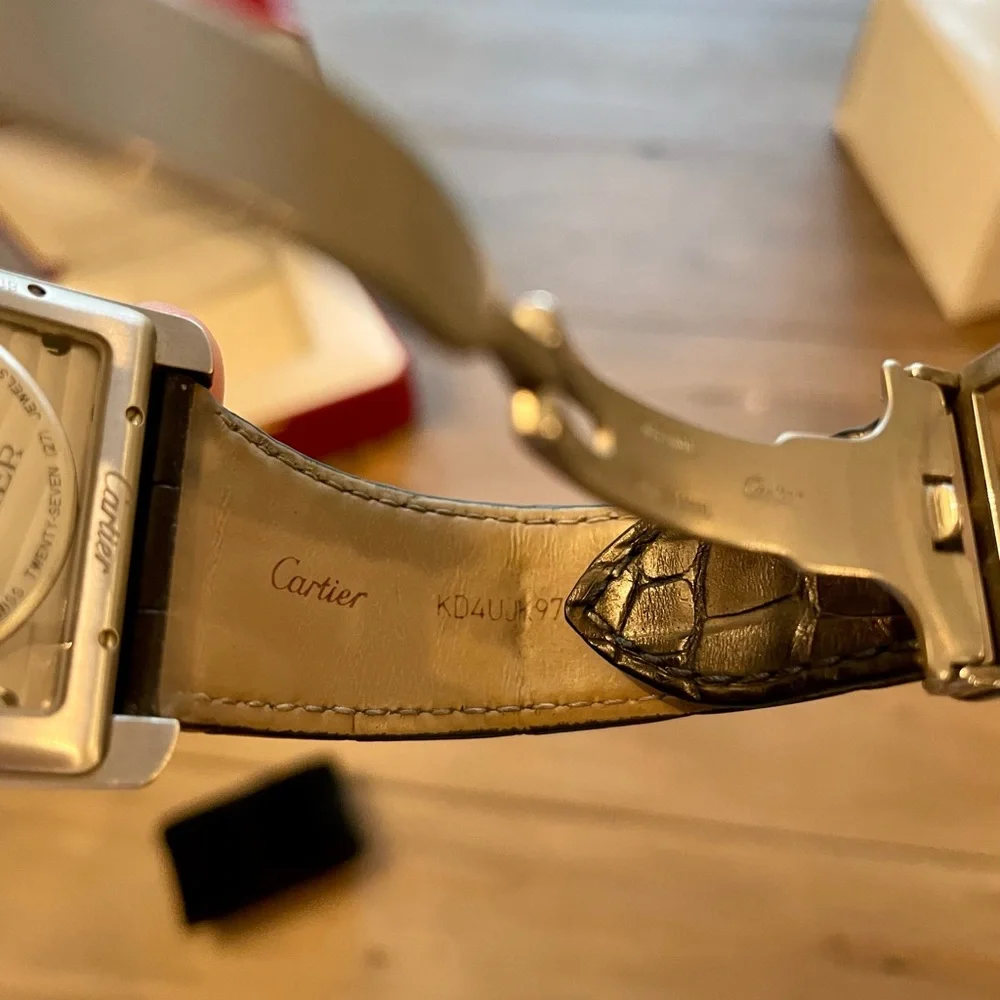 Cartier Tank MC large - Authentic - Picture 11 of 17